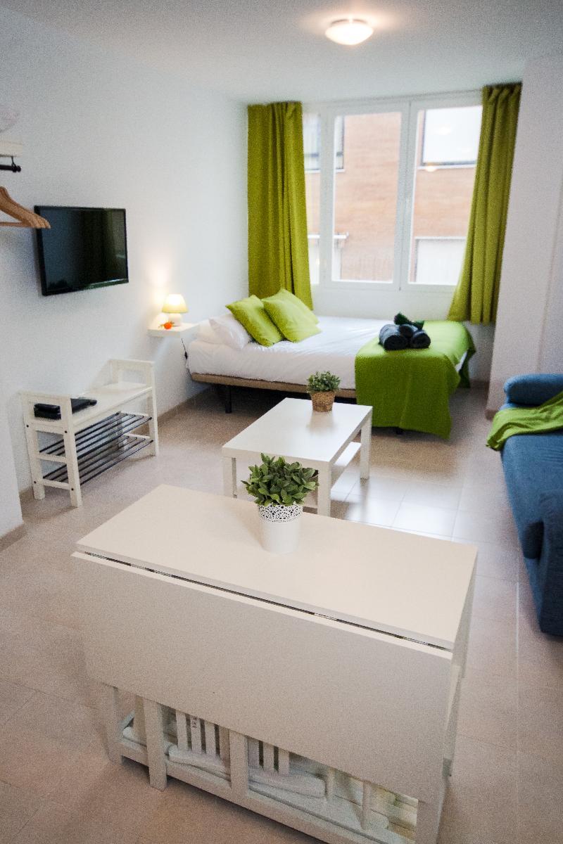 Holidays2malaga Mena Apartamento *