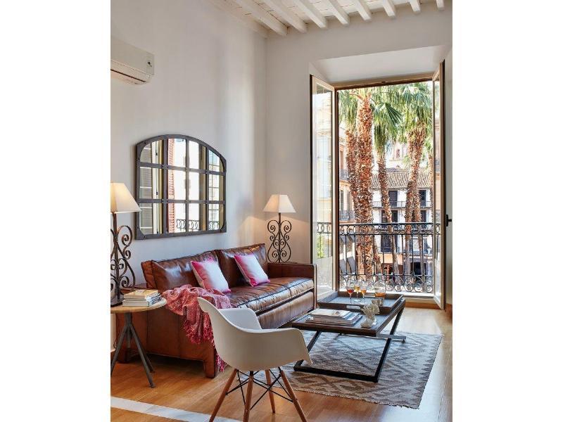 Lodgingmalaga Plaza Constitucion Apartamento