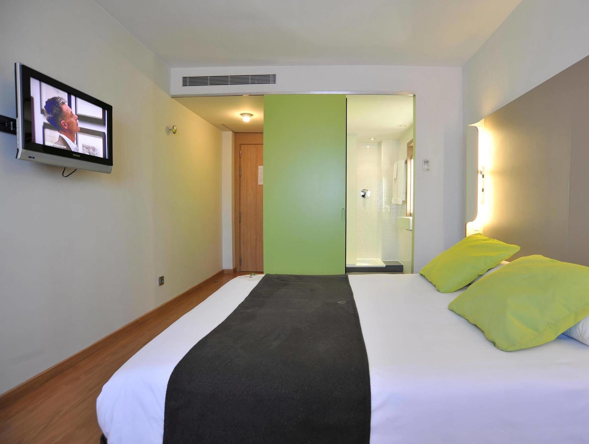 Travelodge Airport 3* Málaga