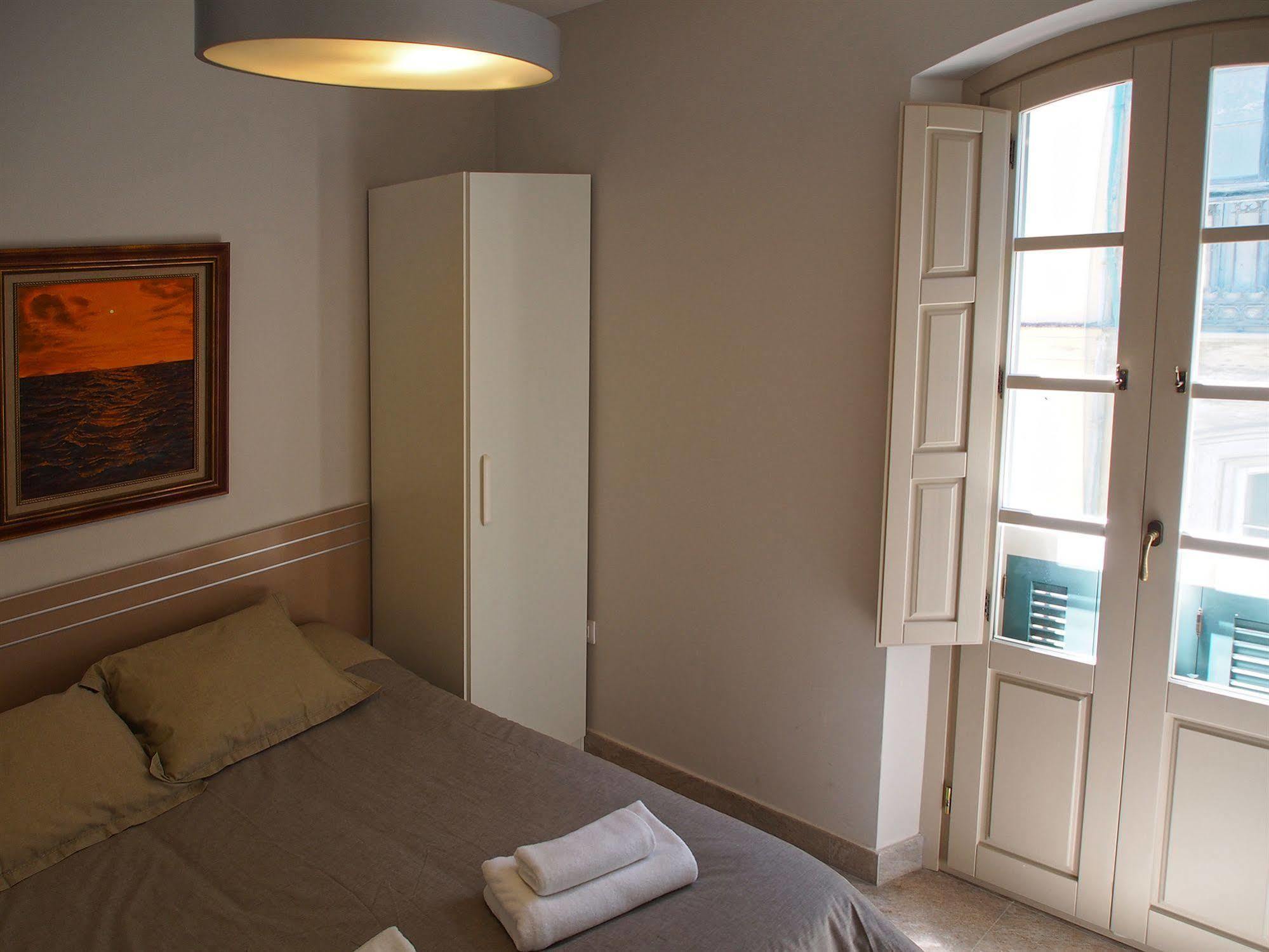 Urban Apartamento *