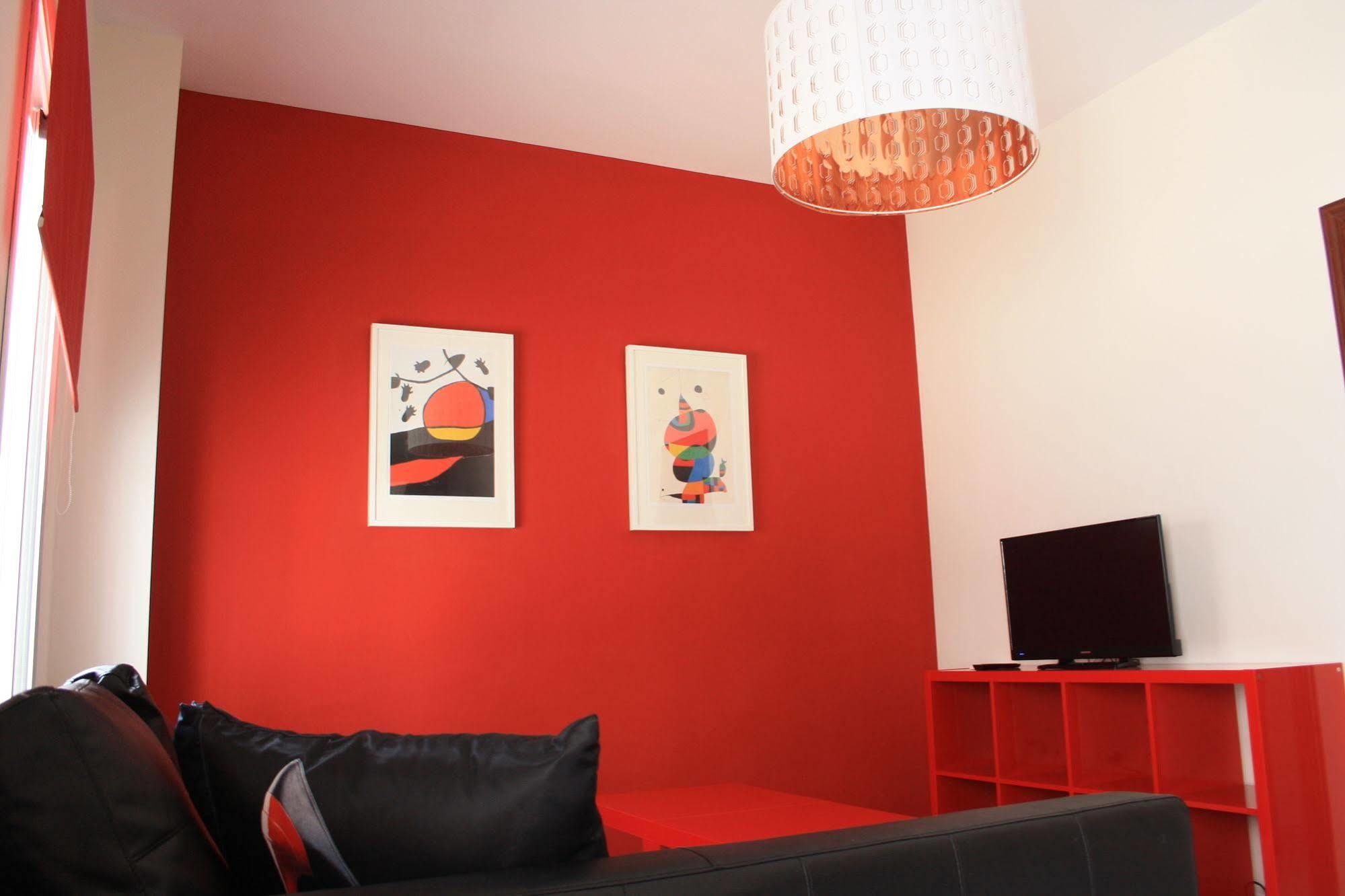Suncity Plaza Apartamento *