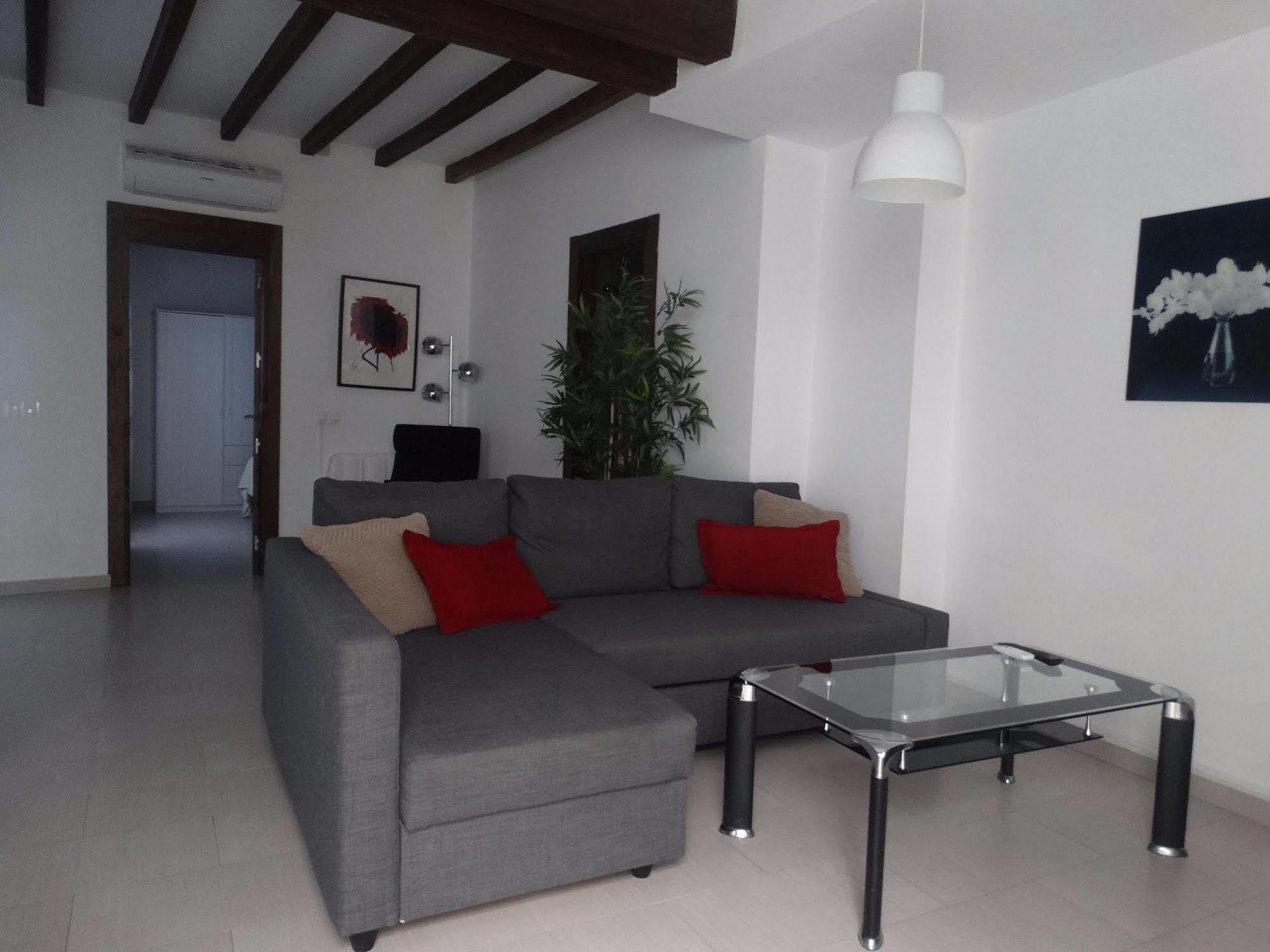 Appartement - Nuno Gomez, 24 *