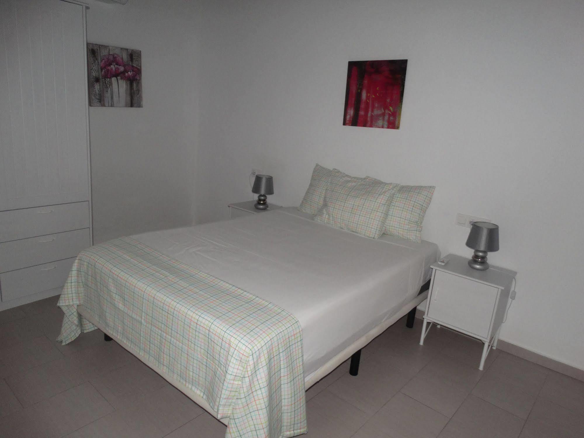 - Nuno Gomez, 24 Appartement Málaga