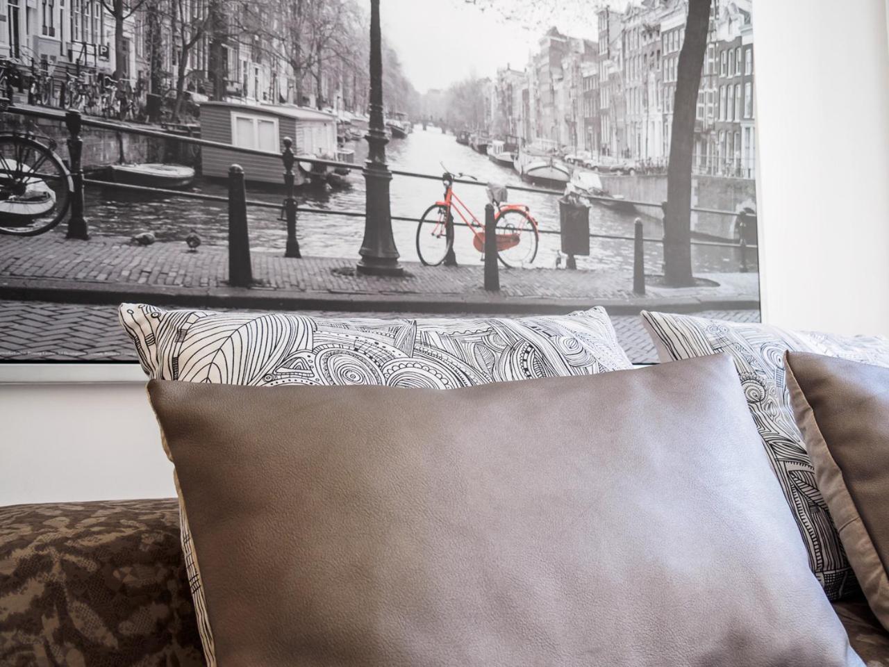 S.quintin Apartment