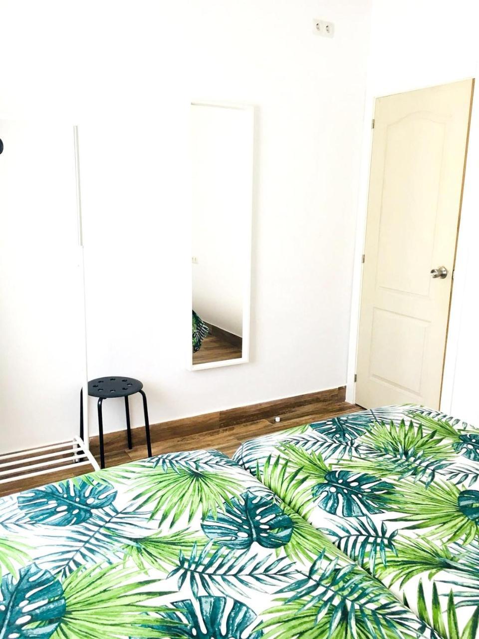 Apartamento With 3 Bedrooms In Malaga, With Wifi Málaga