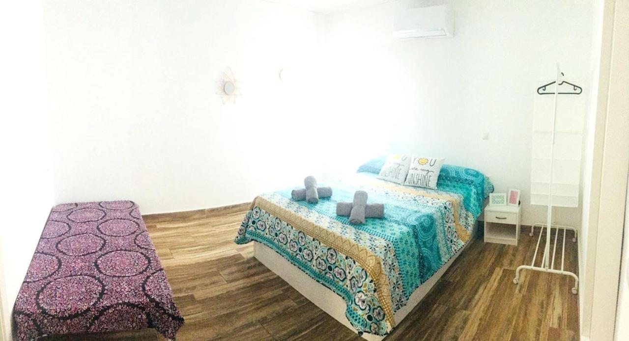 With 3 Bedrooms In Malaga, With Wifi Apartamento