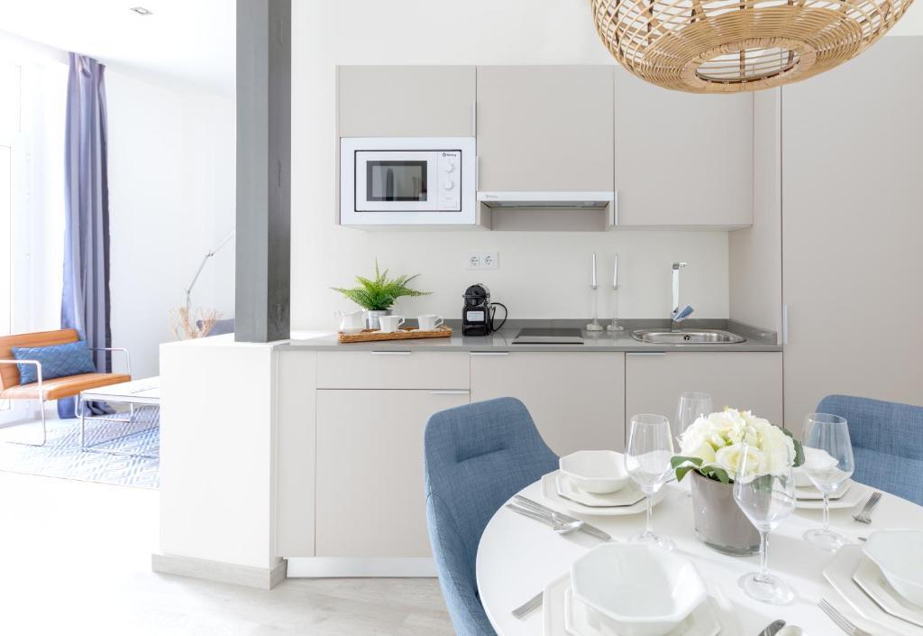 Feelathome Mártires Apartamento Málaga