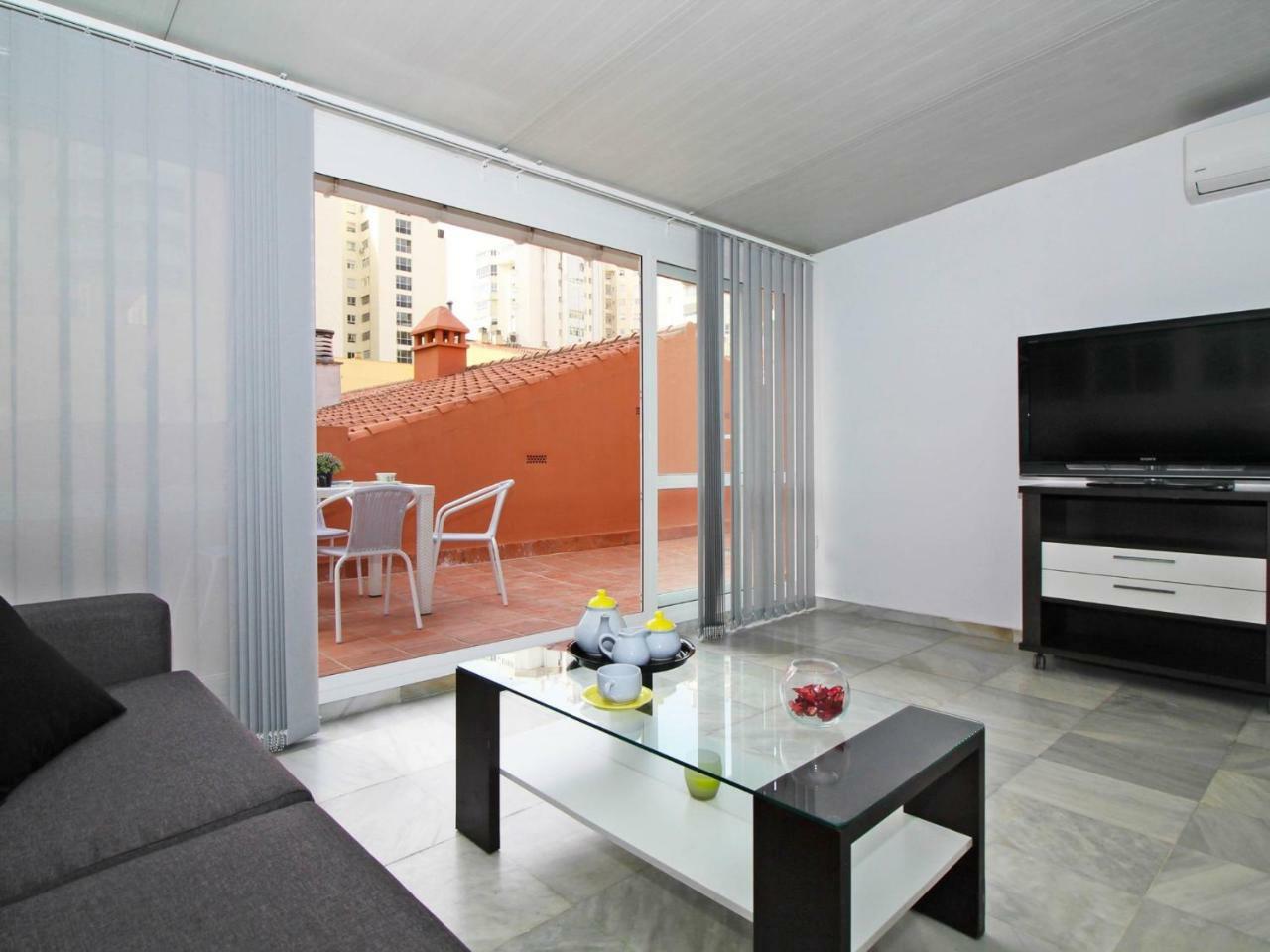 Del Parque Flats Malagueta *