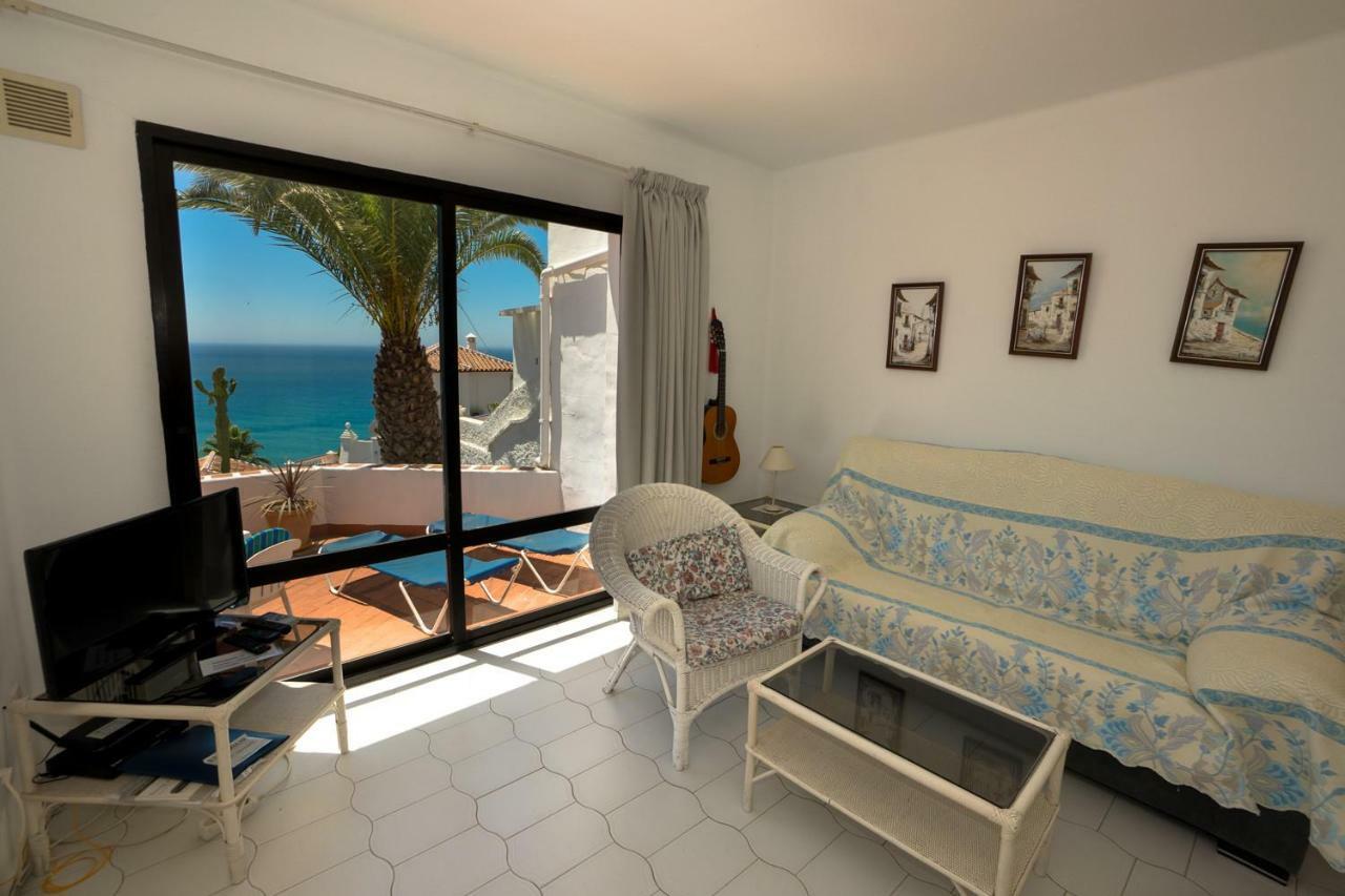 Ladera Panorama 22 *