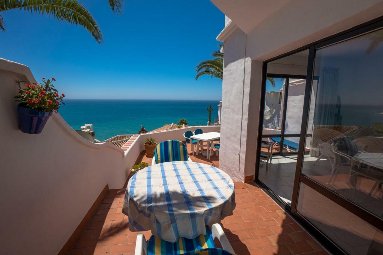 Ladera Panorama 22 *