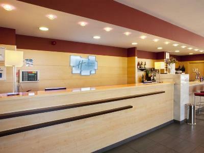 Express Airport By Ihg Hotell 3*