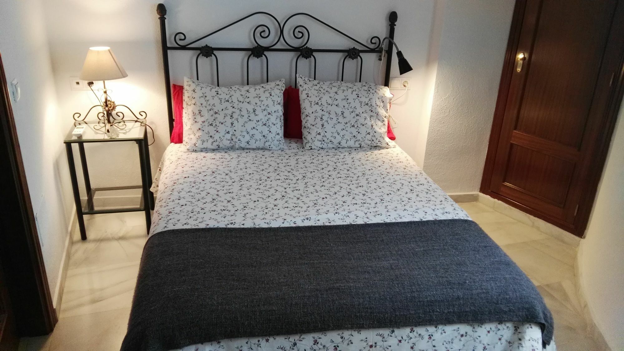 Fan Flat Rosaleda Apartamento