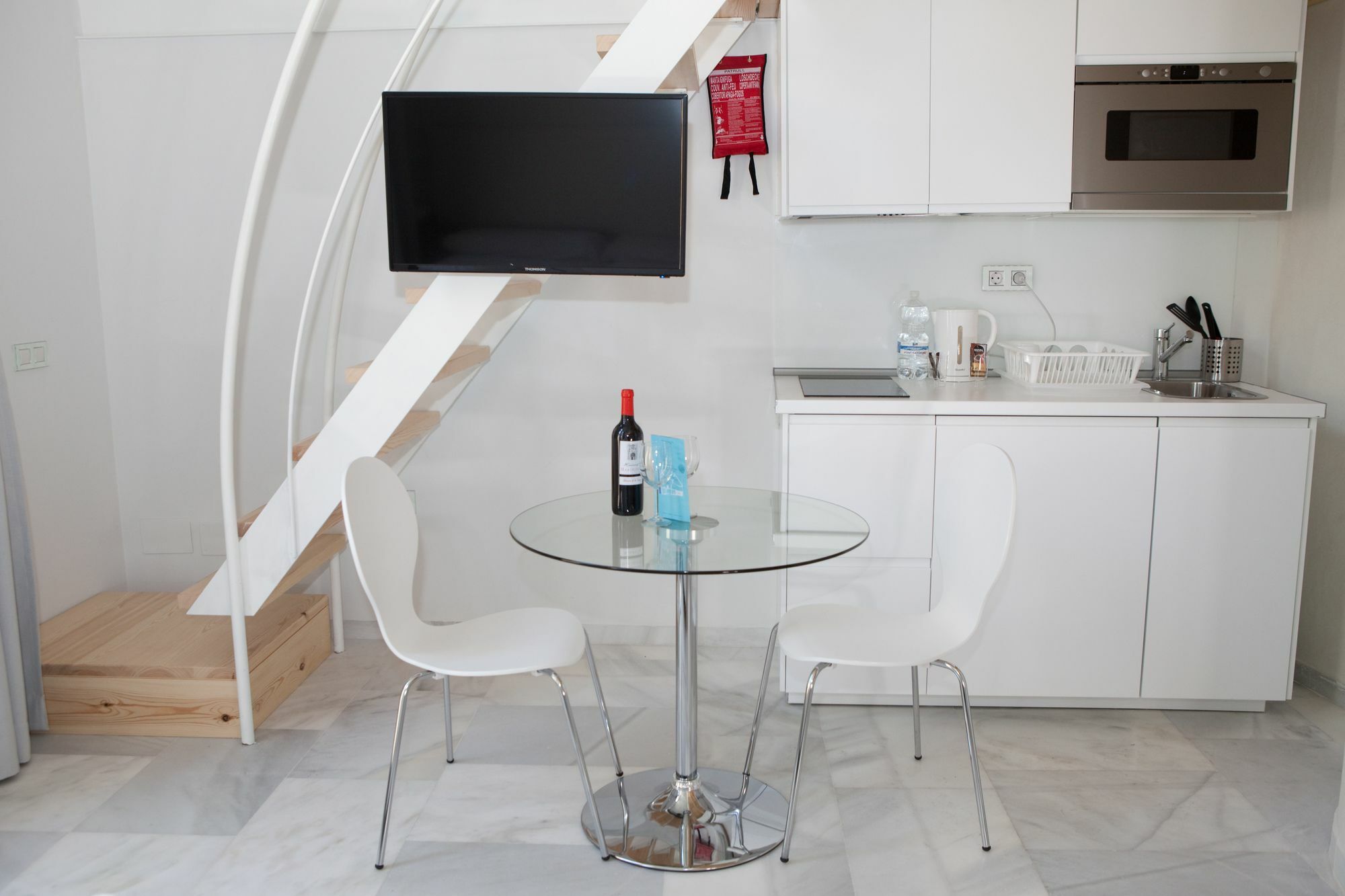 Breaks Apartment
