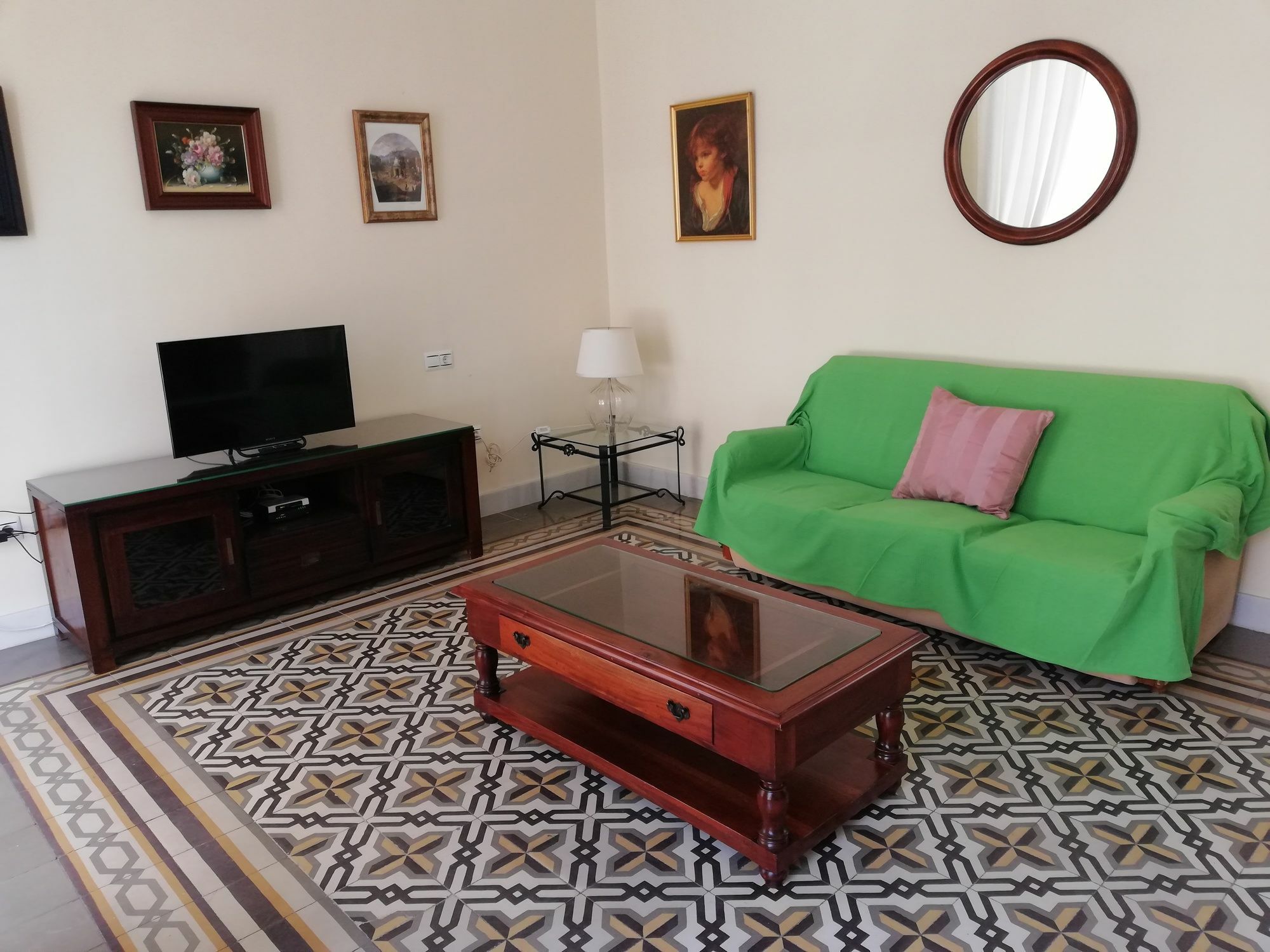 Appartement Letmalaga Economy Soho