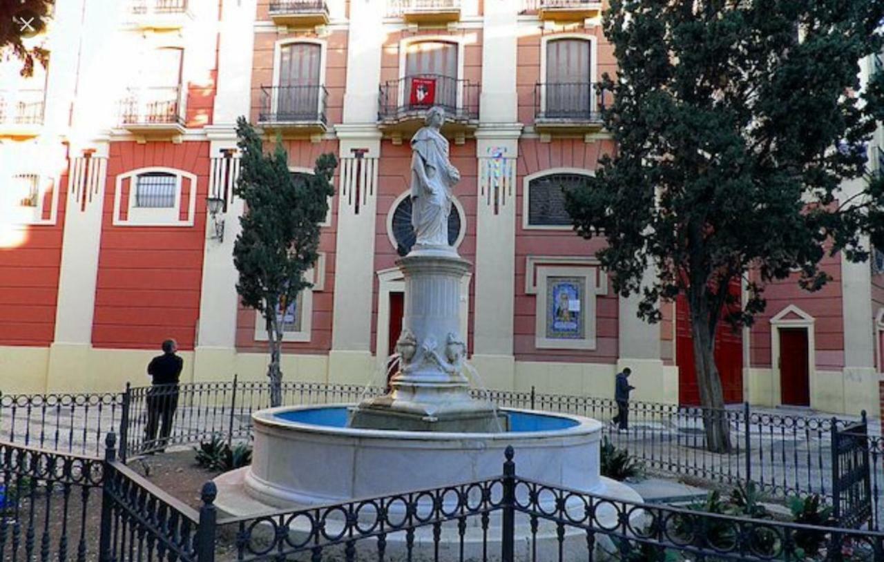 Habitación en casa particular Plaza De San Francisco Málaga