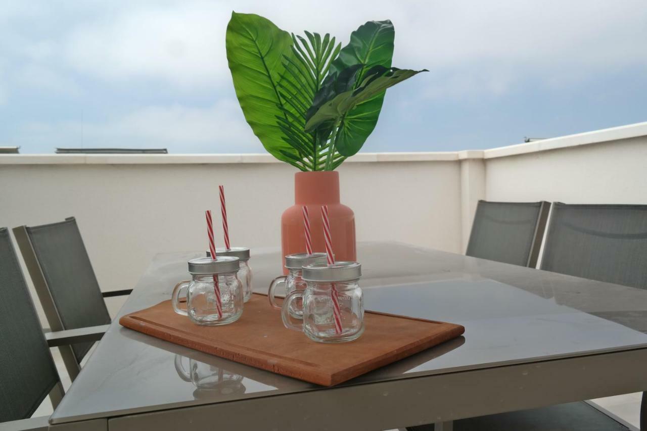 Apartamento Penthouse & Pool Center *