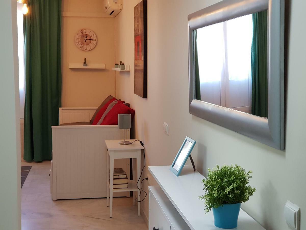 **** Genuar Center Apartment