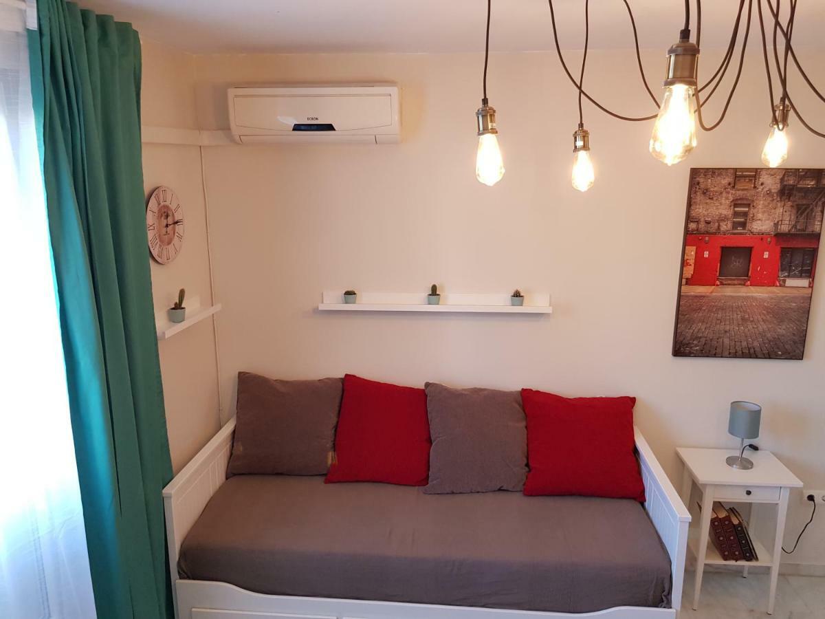 Apartment **** Genuar Center *