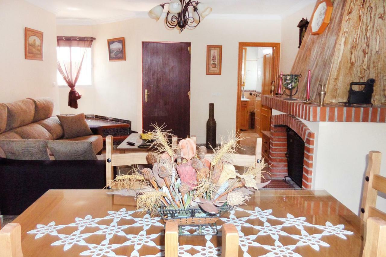 Alvarez Villa