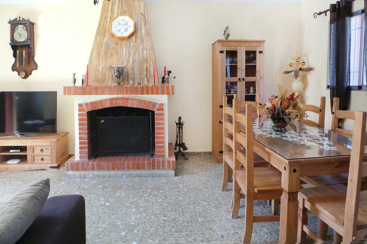 Villa Alvarez