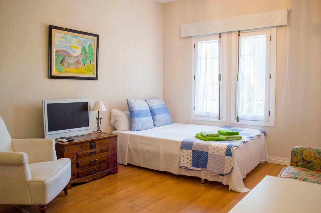 Apartment Entrepinares Málaga