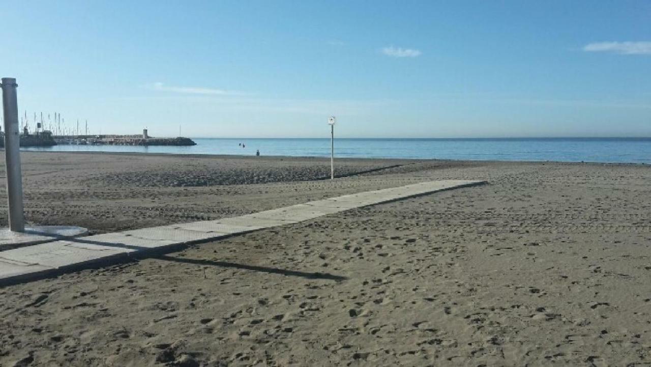 Semesterbostad 1st Line Beach El Palo - La Kasita Málaga