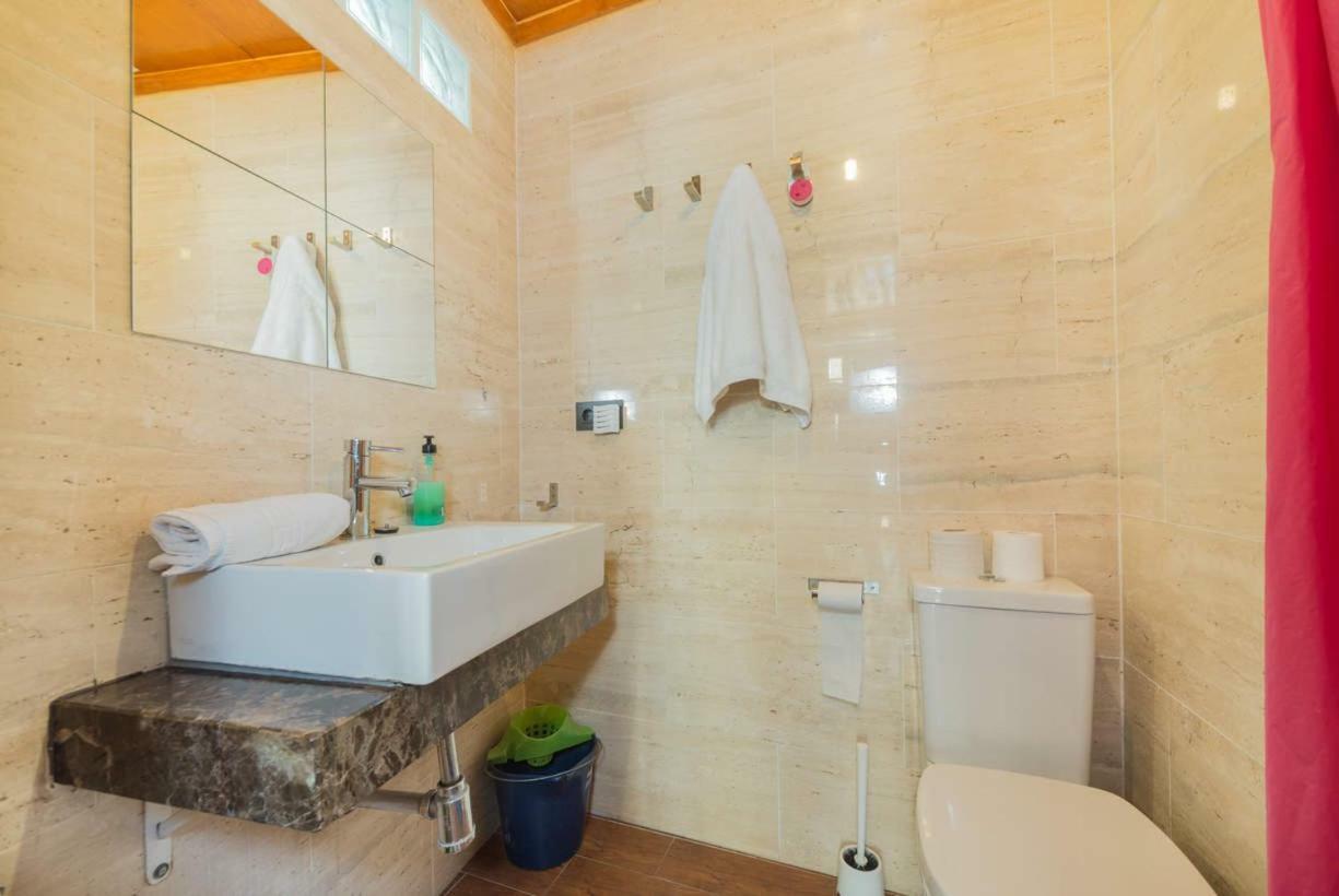 C/carreteria Apartment *