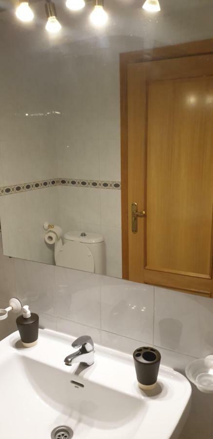 Habitación En Piso Compartido Habitación en casa particular