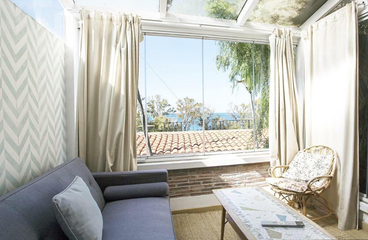 Sea Views-free Parking