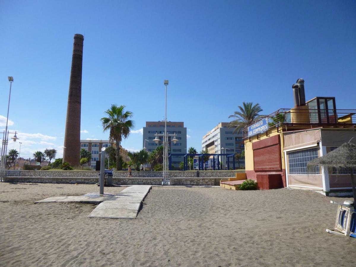 En La Playa! Parking, Wifi, Piscina, Aire Acondicionado Y Netflix! *