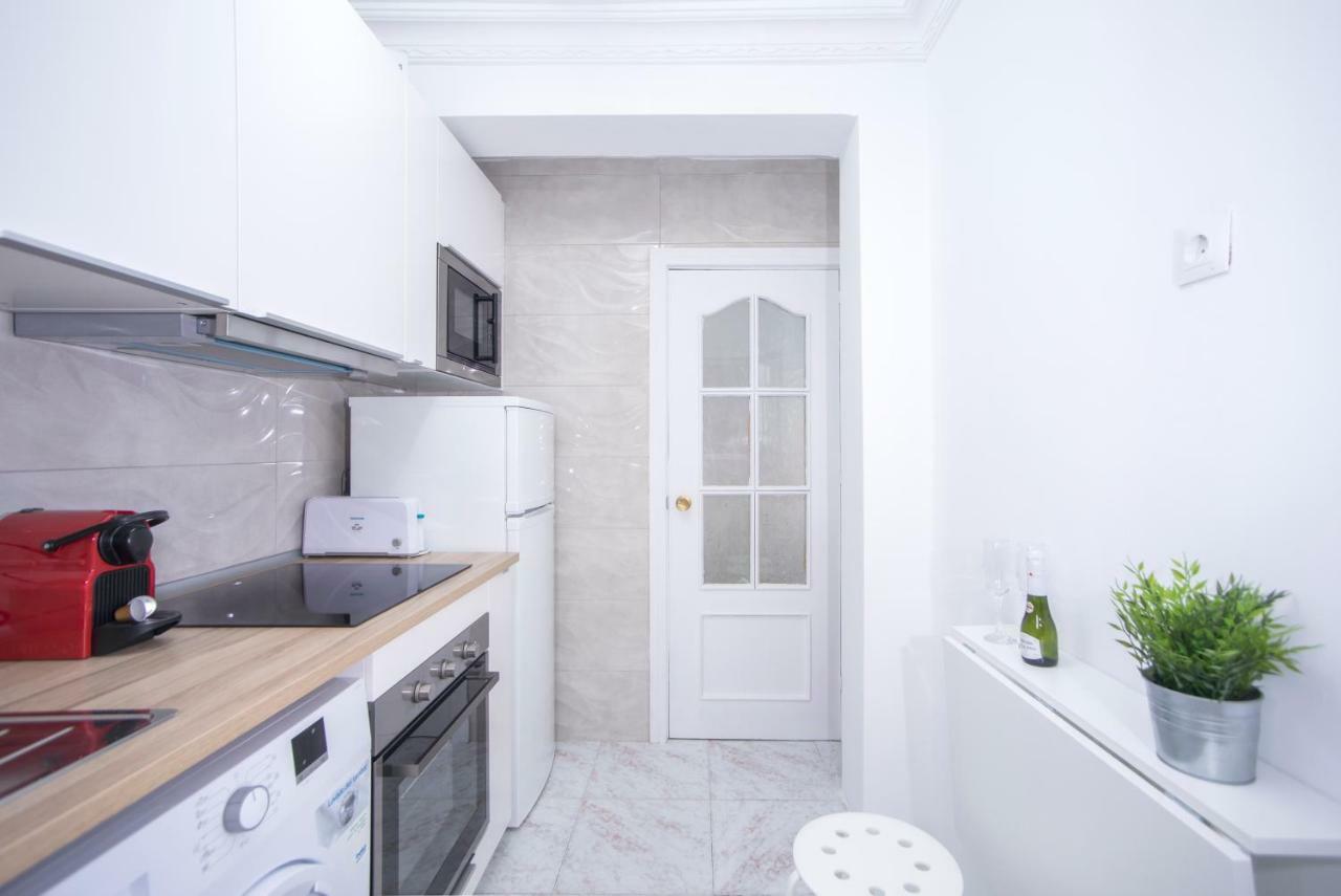 Local Apartment *