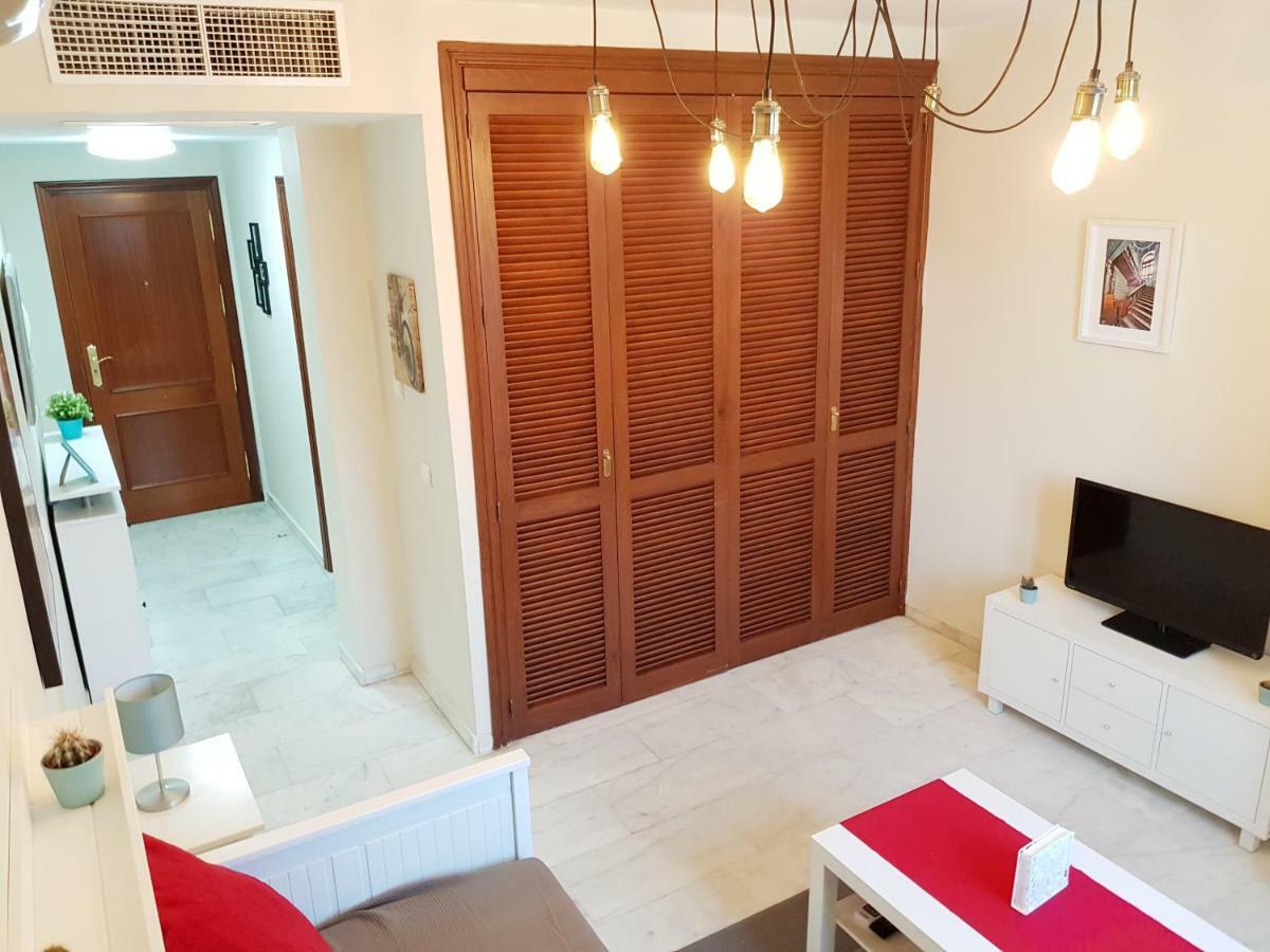 **** Genuar Center Apartment