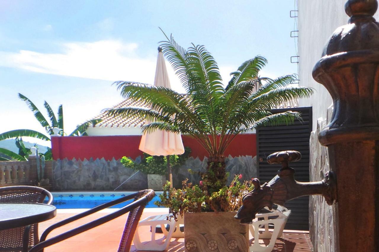 Alvarez Villa *