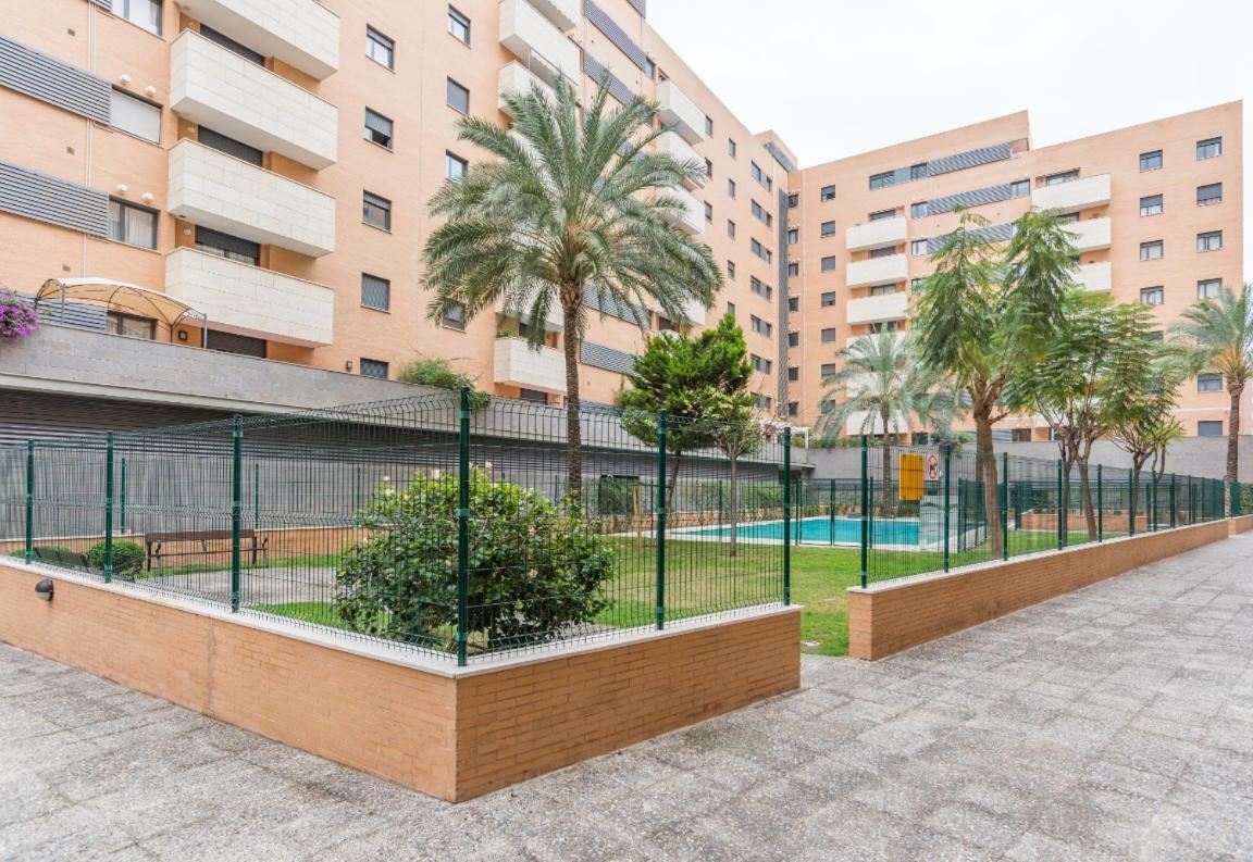 Apartamento Buena Locacion Estacion Maria Zambrano Cerca De La Playa Y Centrico *