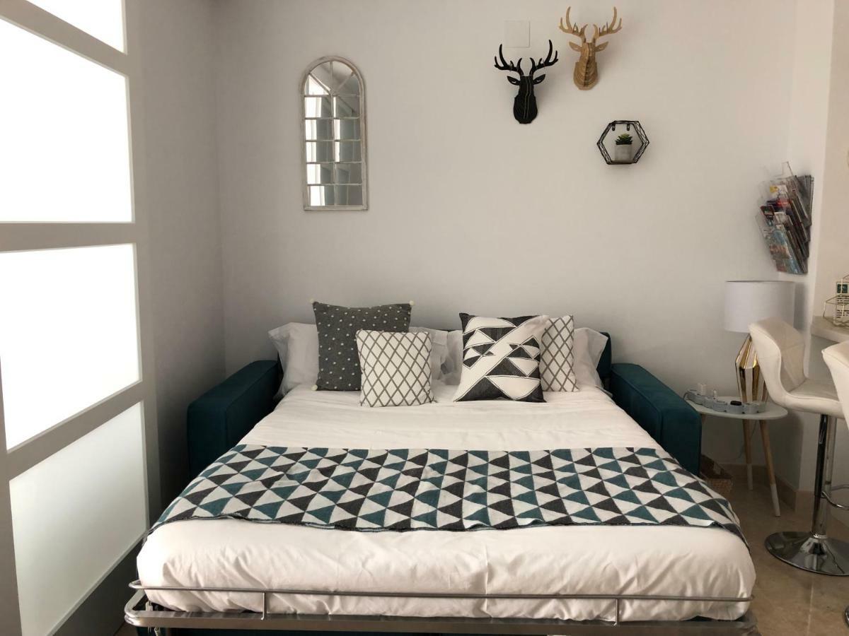 Apartamento Ancha Del Carmen Ave Centro Madmar Lujo New Zambrano Málaga