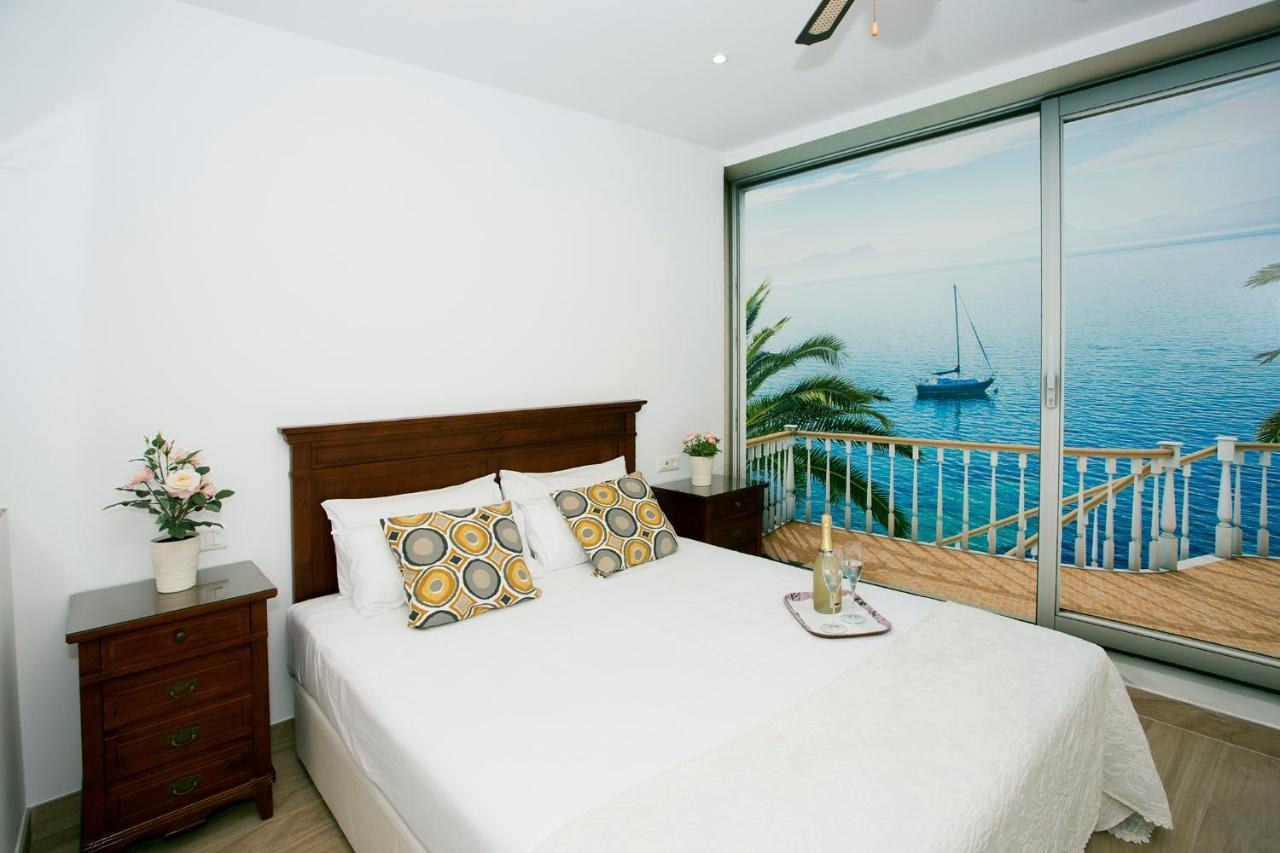 Fresh, Relax & Sun Historic Center Apartment