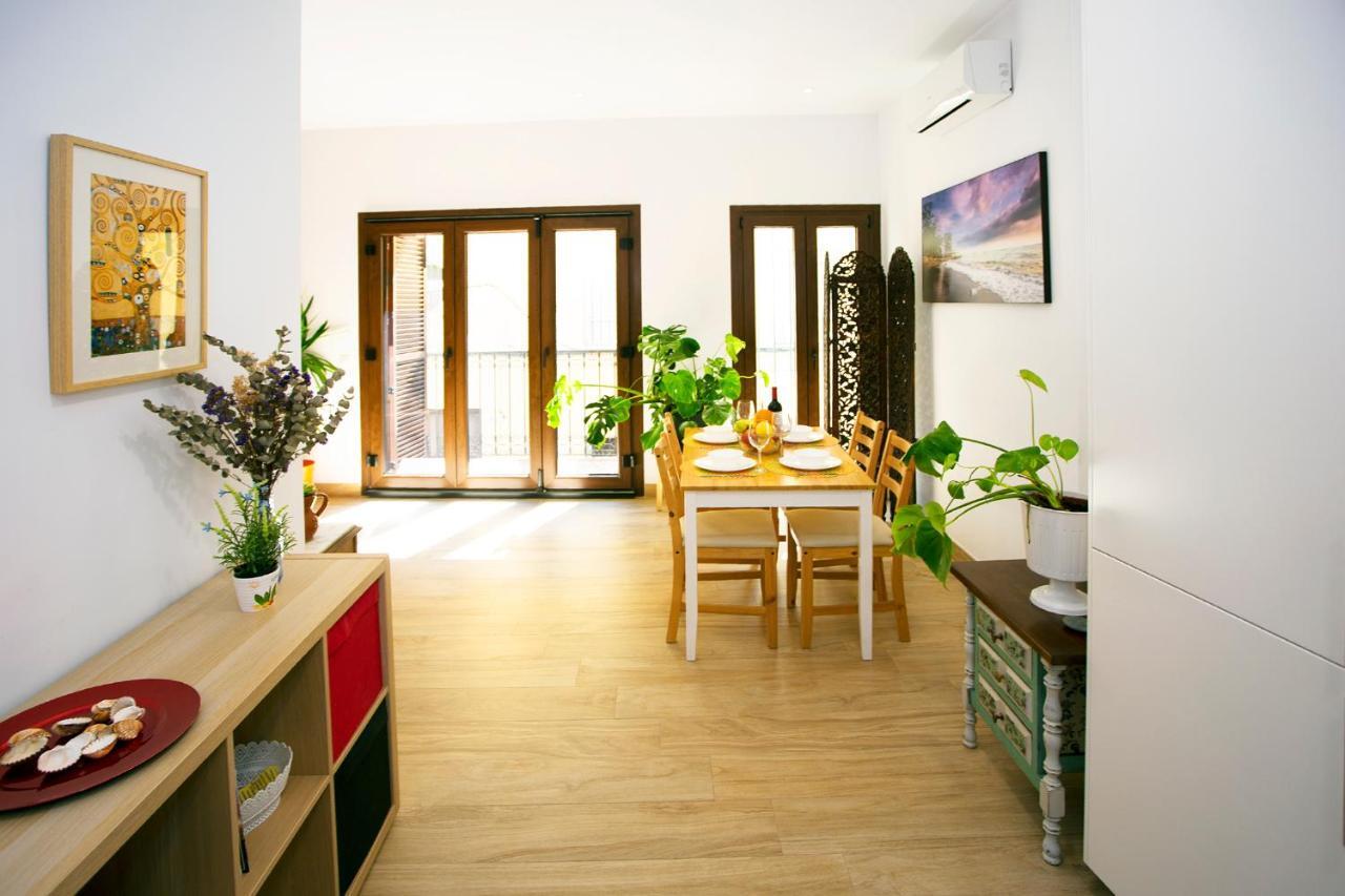 Fresh, Relax & Sun Historic Center Apartment
