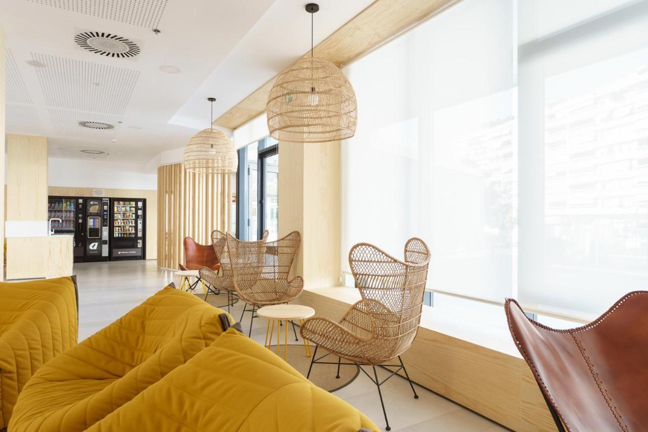Residencia Universitaria Campus *