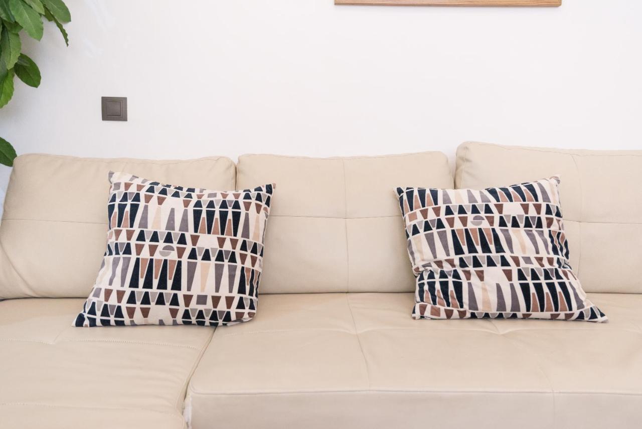 Mlg - Apartamento Trinidad Con Parking Málaga