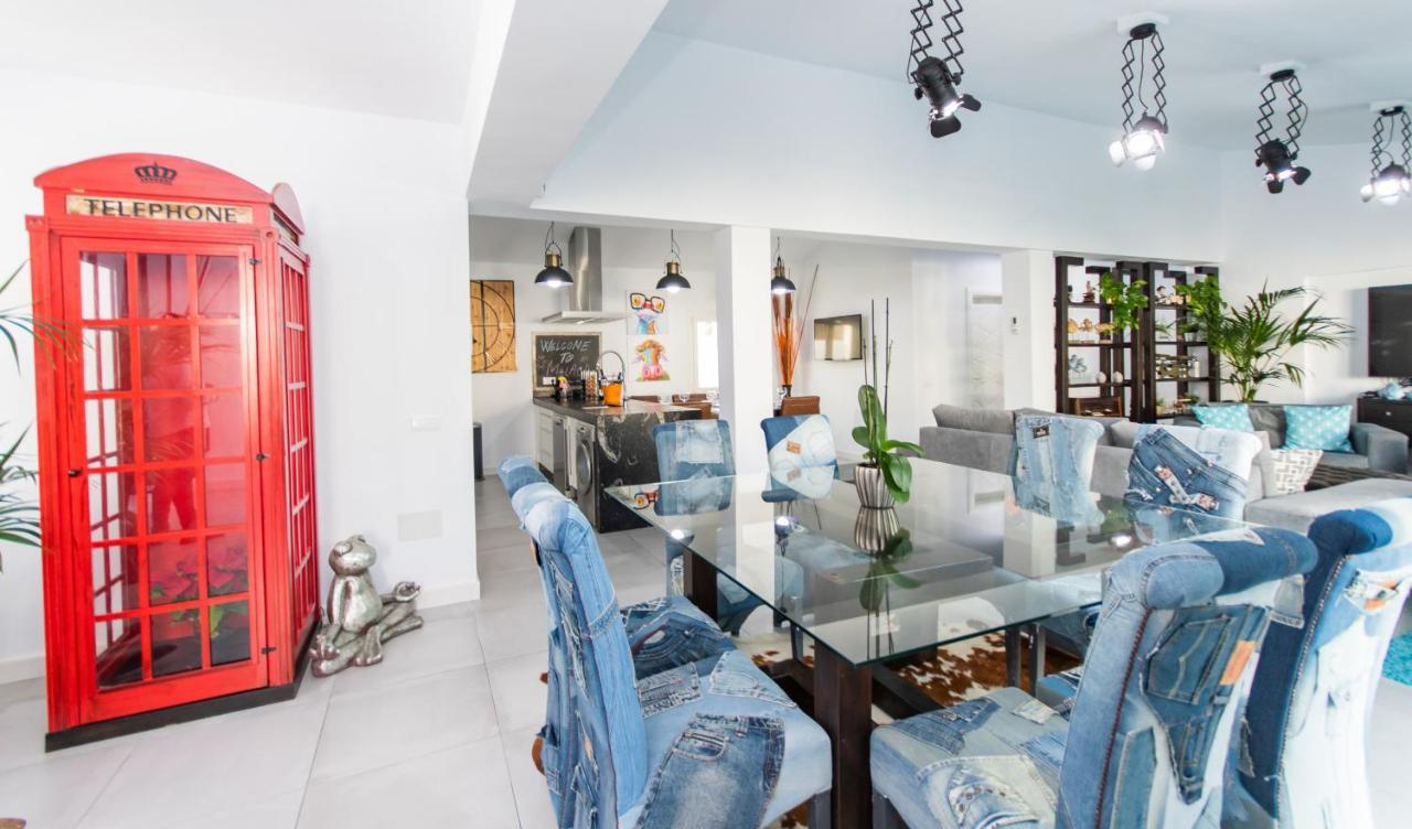 Villaer Cubo's Cozy & Modern Sol De