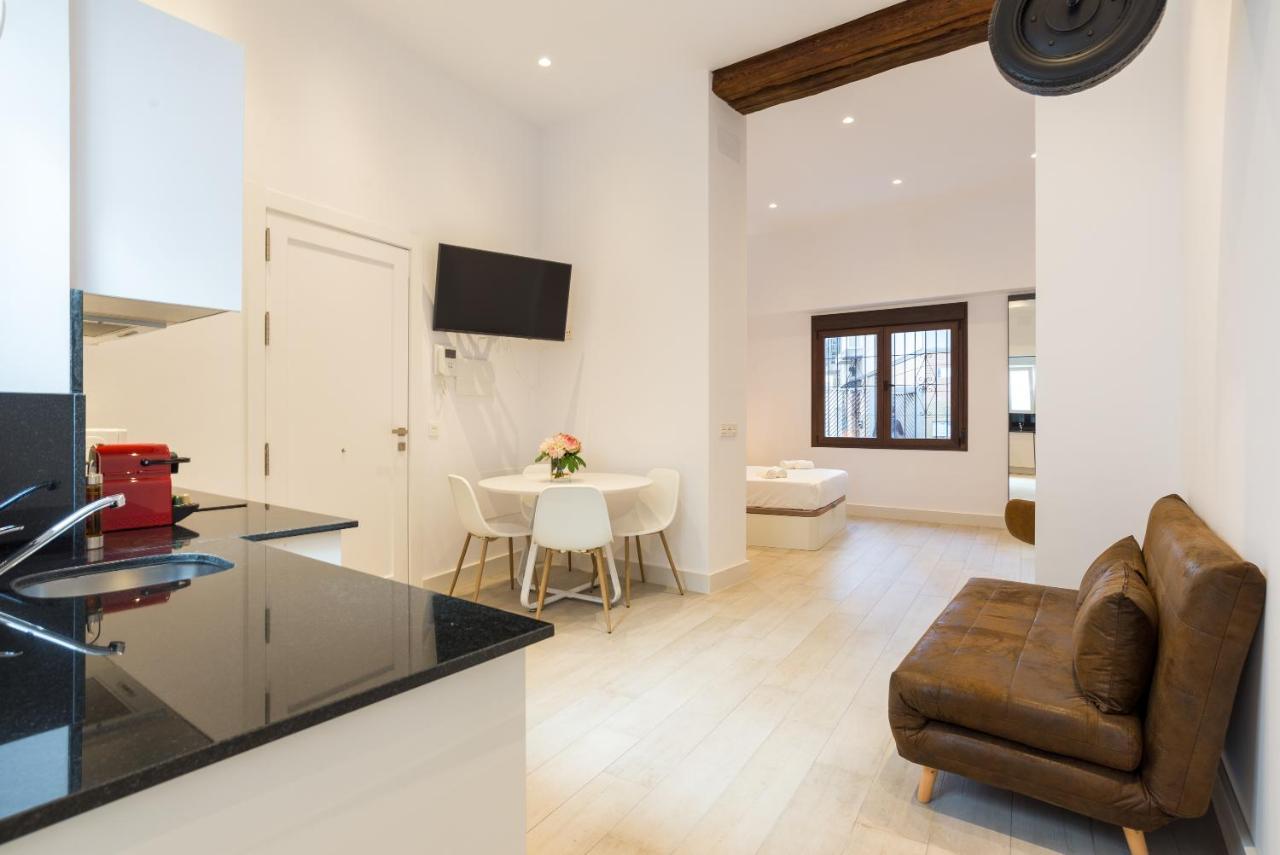 Teba-el Teatro Prime Location Private Patio Appartement *