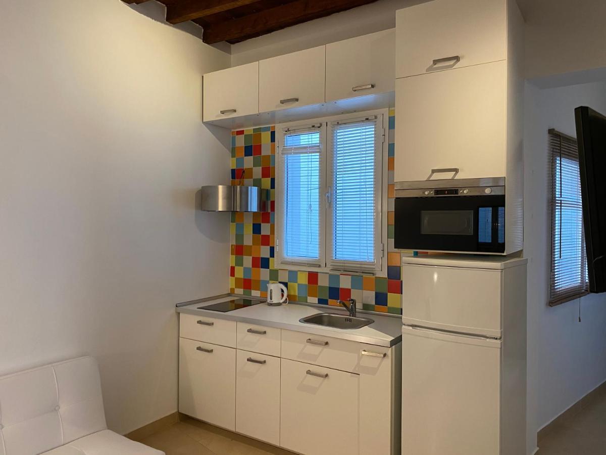 Alvarez 7 * Málaga