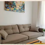Renthas Perchel Apartment