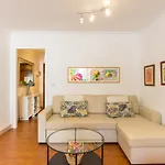 Apartamento frente a la playa con gran terraza
