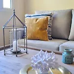 Homely Malaga Malagueta Junto Al Mar, Parking Privado Bajo Suplemento