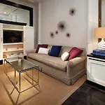 Elegante Apartamento Plaza Constitucion