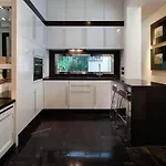 Elegante Apartamento Plaza Constitucion
