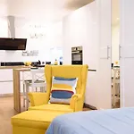 Blonski-Yellow
