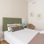 Urbe10 Plaza De La Merced 1 Bedroom Apartment