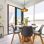 Genteel Home María Zambrano
